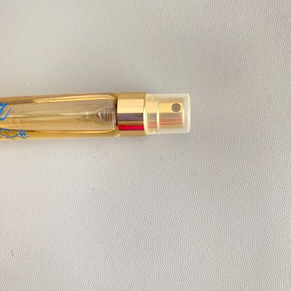 Taylor By Taylor Swift Travel Spray EDP 10ml 90% Full - Picture 3 of 5